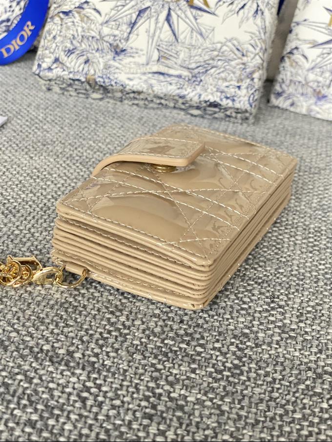 2025228Y260P203549702