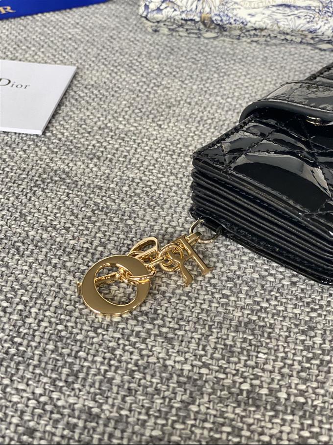 2025228Y260P203549860