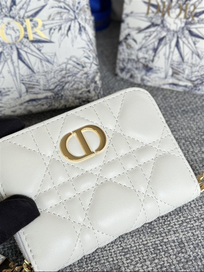 2025228Y270P182134401