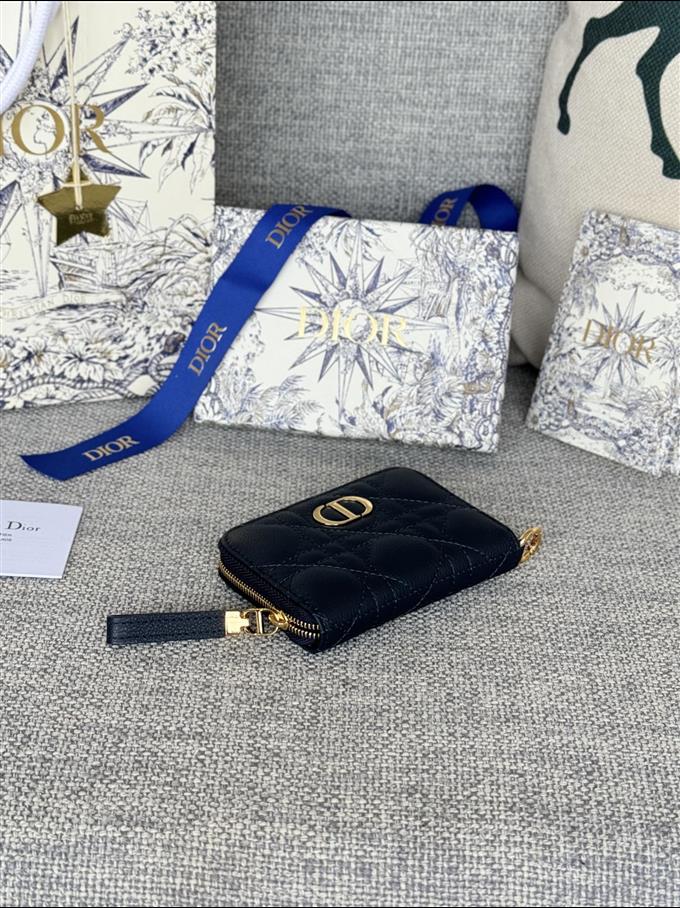 2025228Y270P182134685