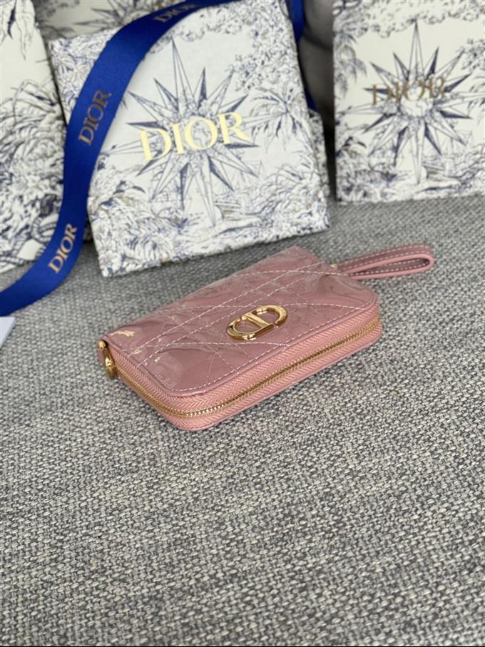 2025228Y270P182136406