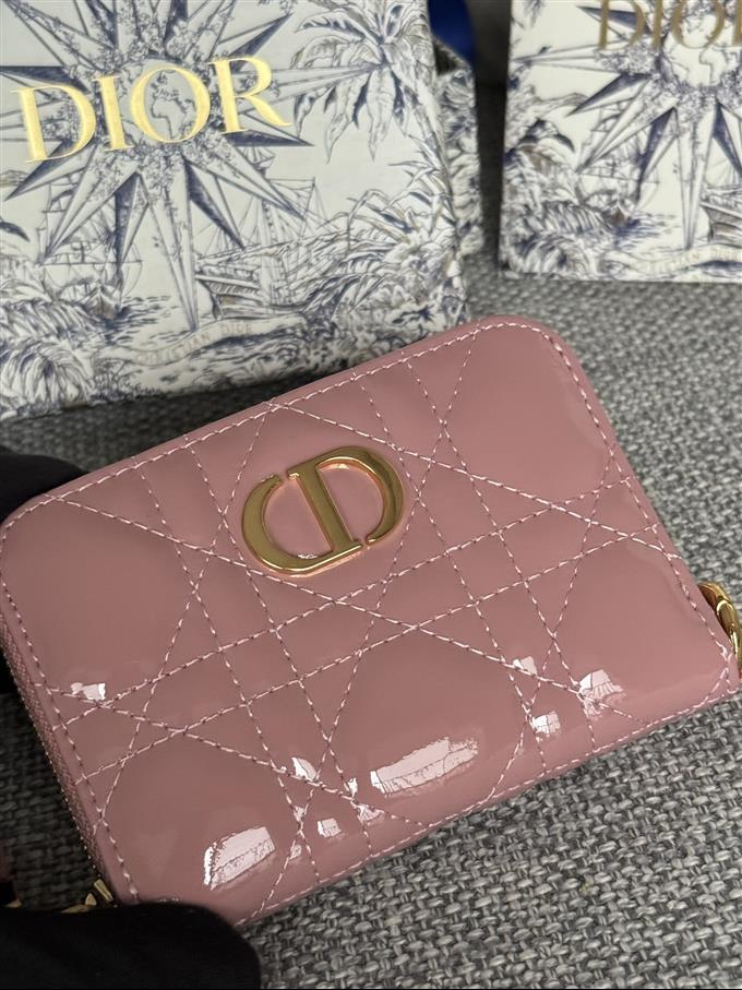 2025228Y270P182136437