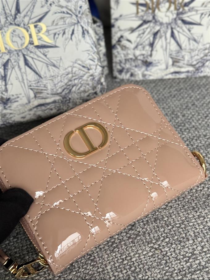 2025228Y270P182136580