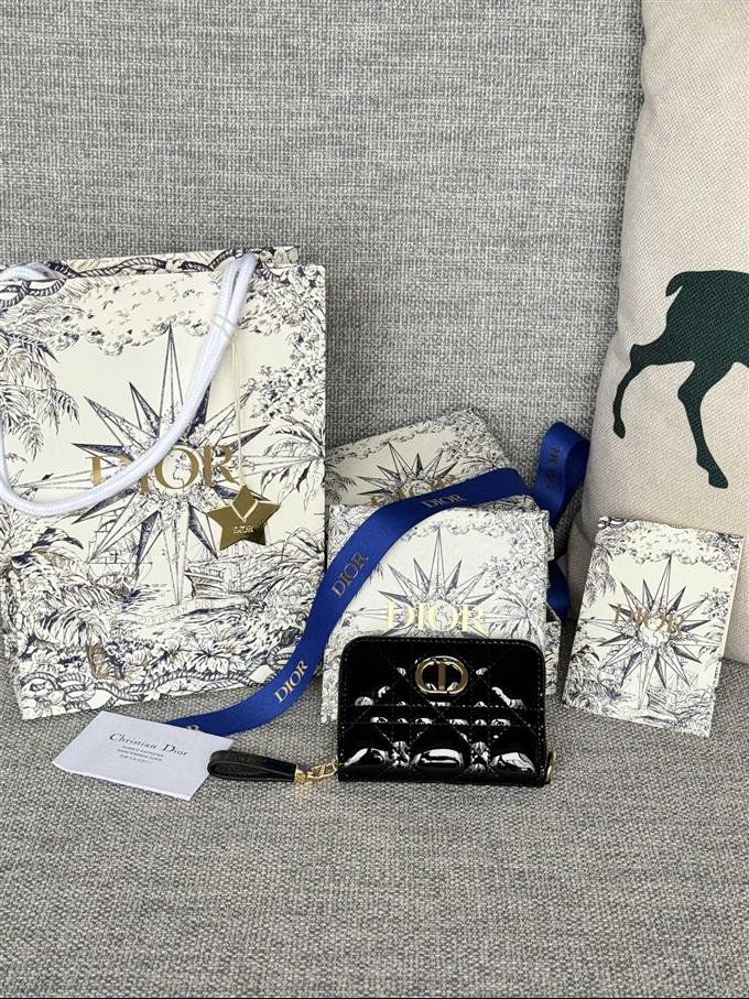 2025228Y270P182136803