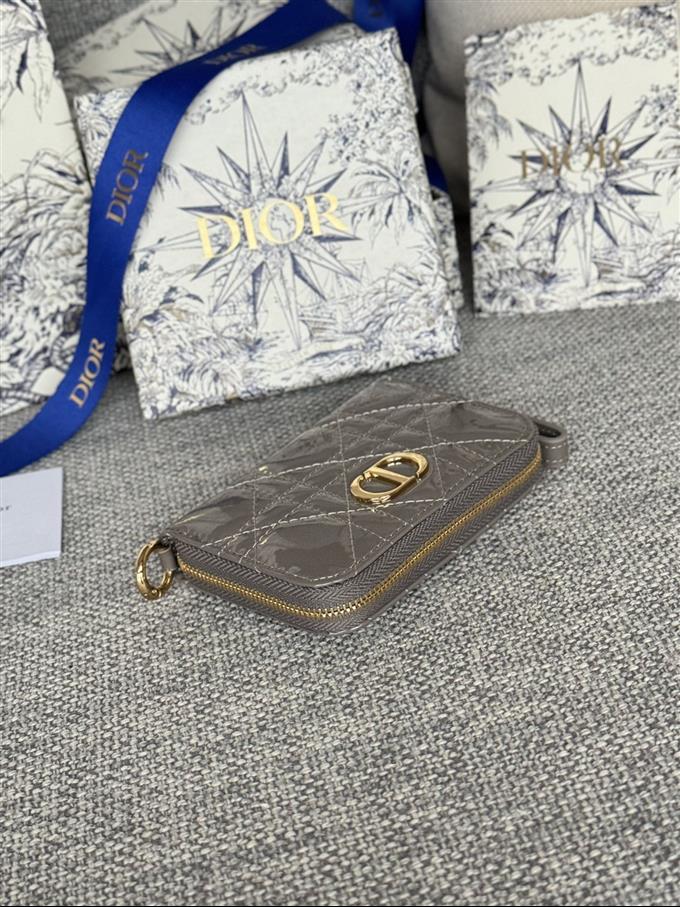 2025228Y270P182136975