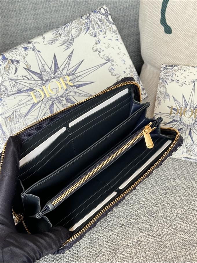 2025228Y270P182137293