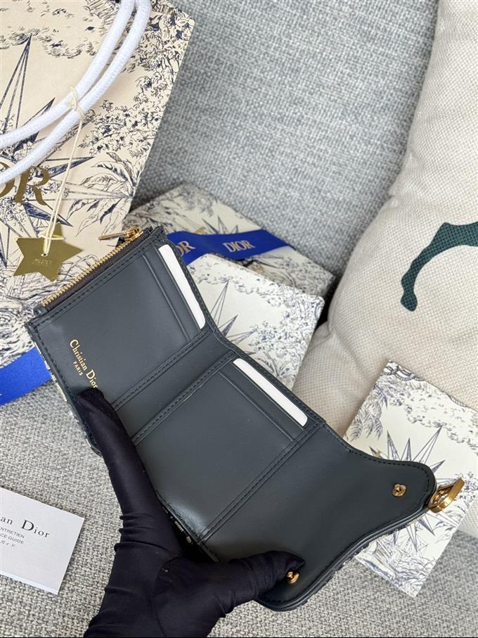 2025228Y280P18213818