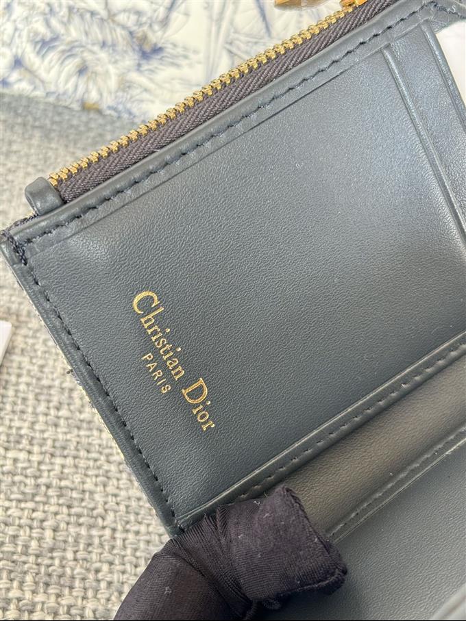 2025228Y280P18213834