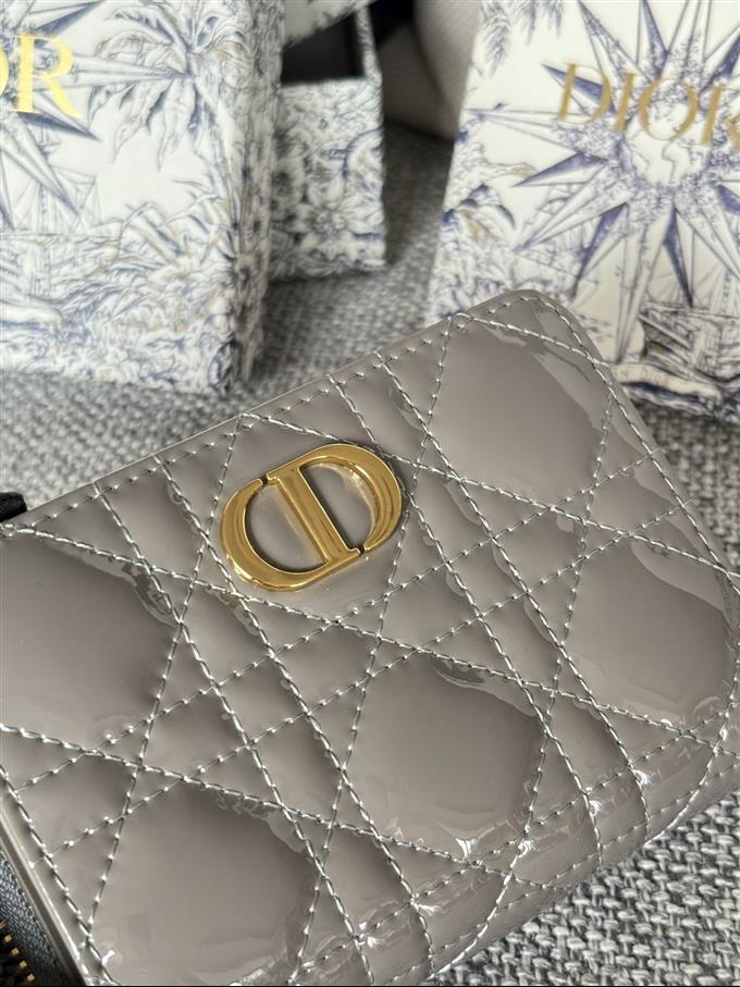 2025228Y330P203711105