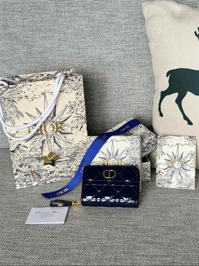 2025228Y330P203711621