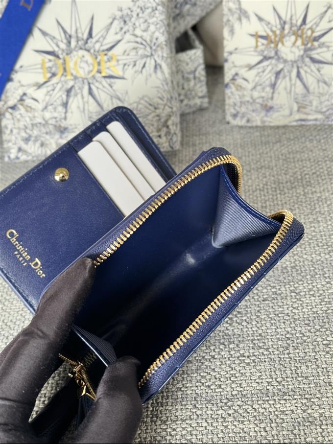 2025228Y330P203711747