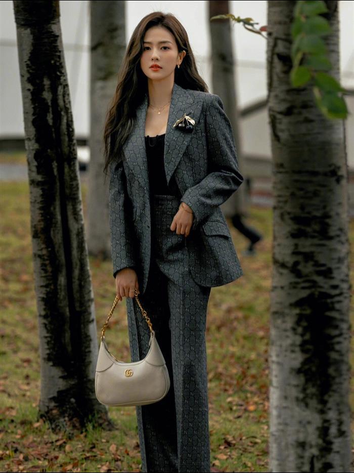 2025210C731817N202156377