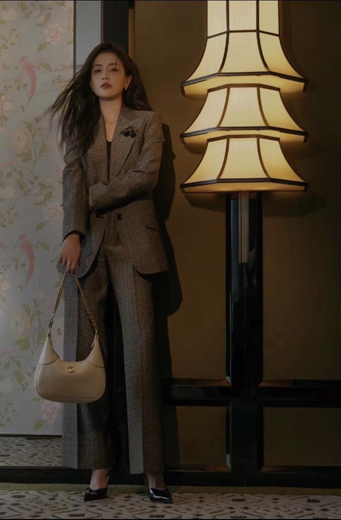 2025210C731817N202156439