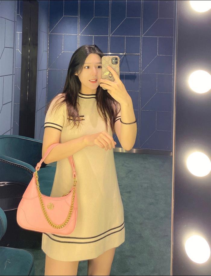 2025210C731817N202158555