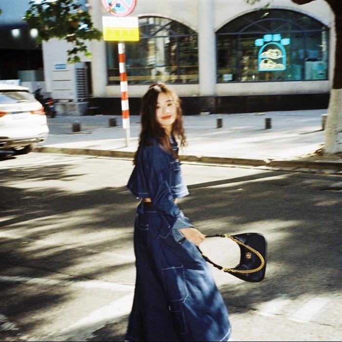 2025210C731817N202159271