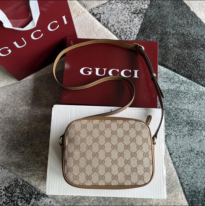 2025210C742360N202122924