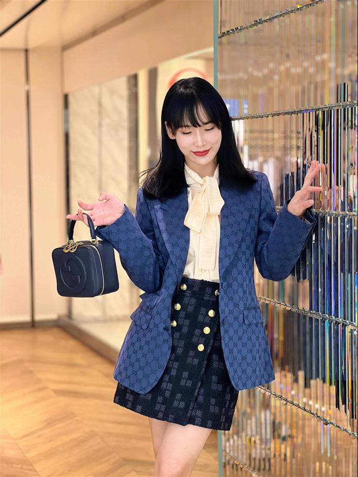 2025210C744434N202125936