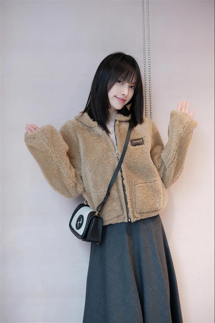 2025210C815700N203029550