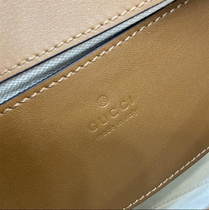 2025210C815700N203030366