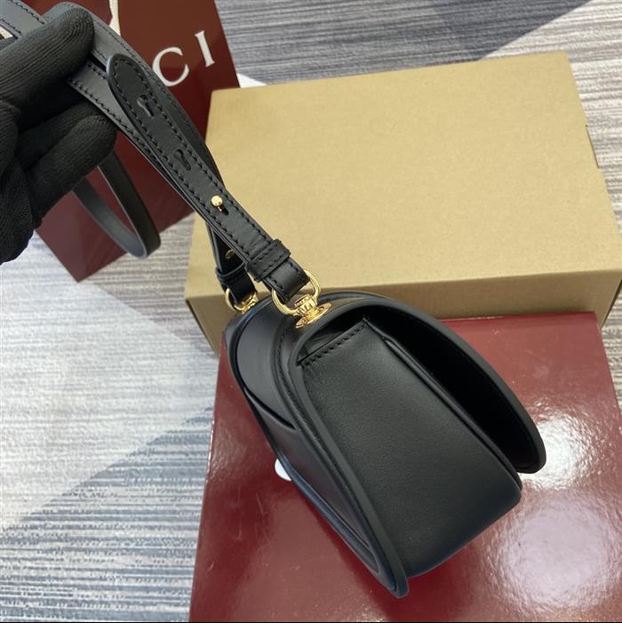 2025210C815700N203030787