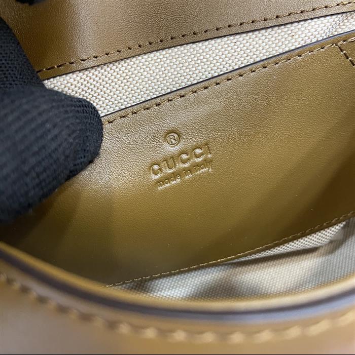 2025210C815700N203031517