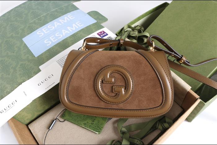 2025210C815700N203031532