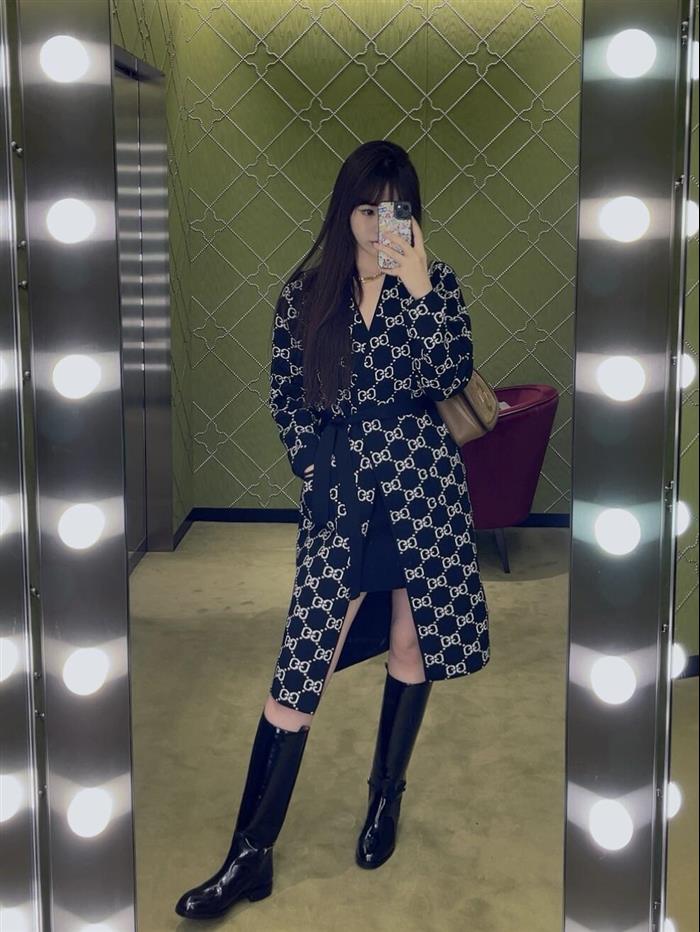 2025210C815715N202138361