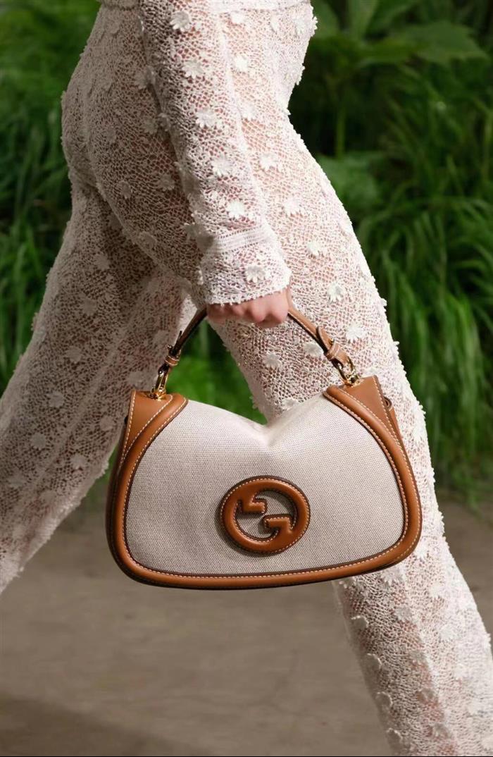 2025210C815716N2021394