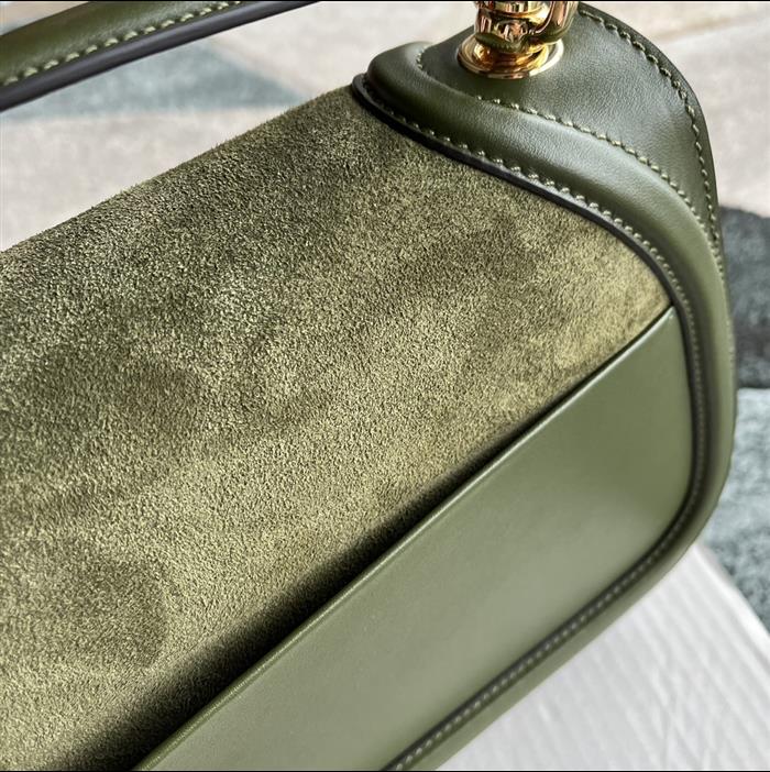 2025210C815719N202142352