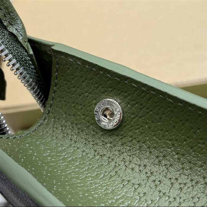 2025210C768255N202039482