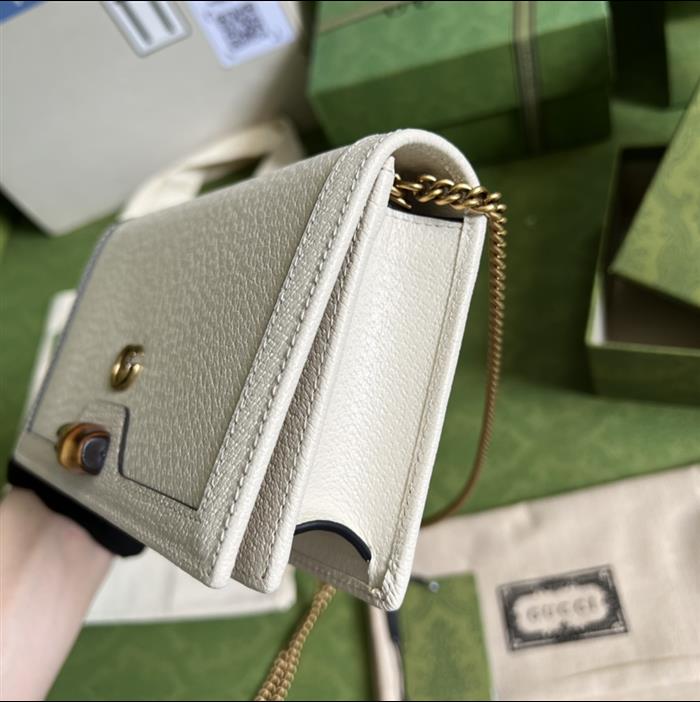 2025210C696817N202044283