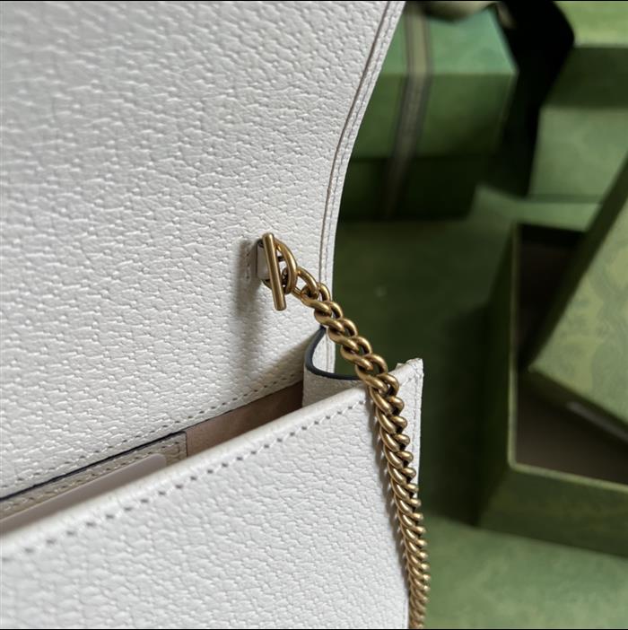 2025210C696817N202044315