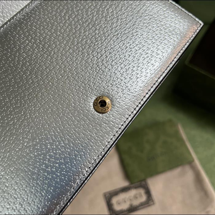 2025210C696817N202044441