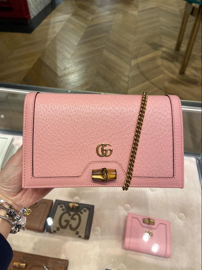 2025210C696817N20204495