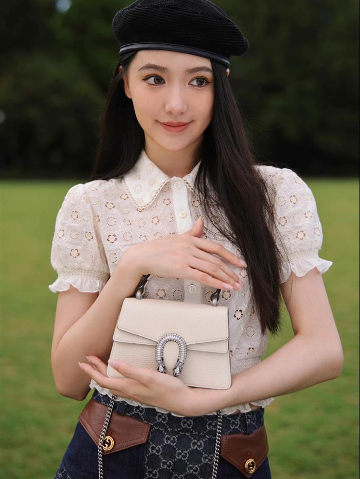 2025210C752029N20196879