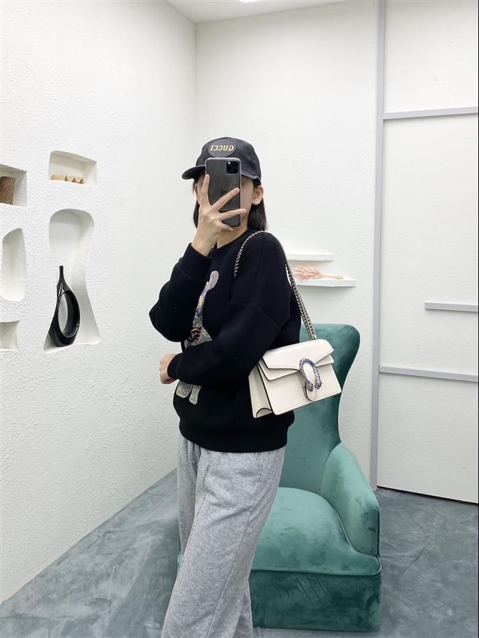 202529C499623N1640447