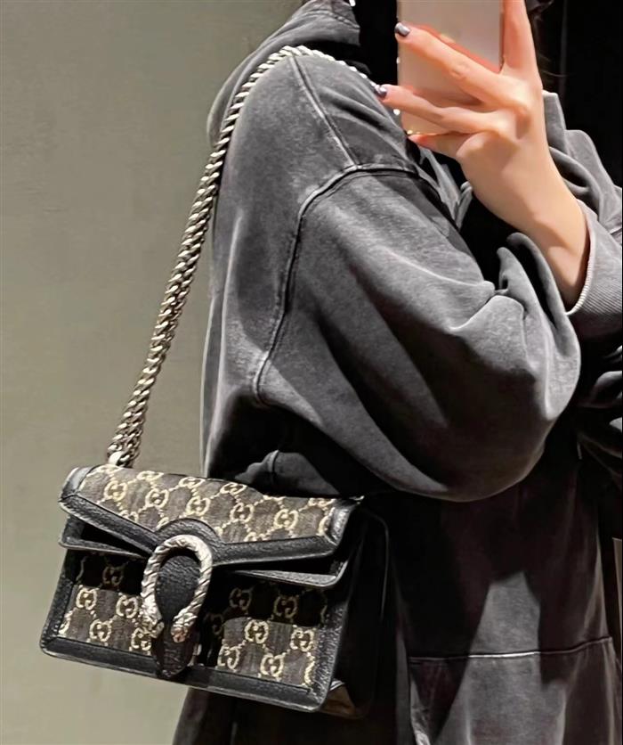 202529C499623N16404572