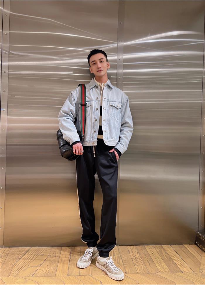 2025210C725701N202152544