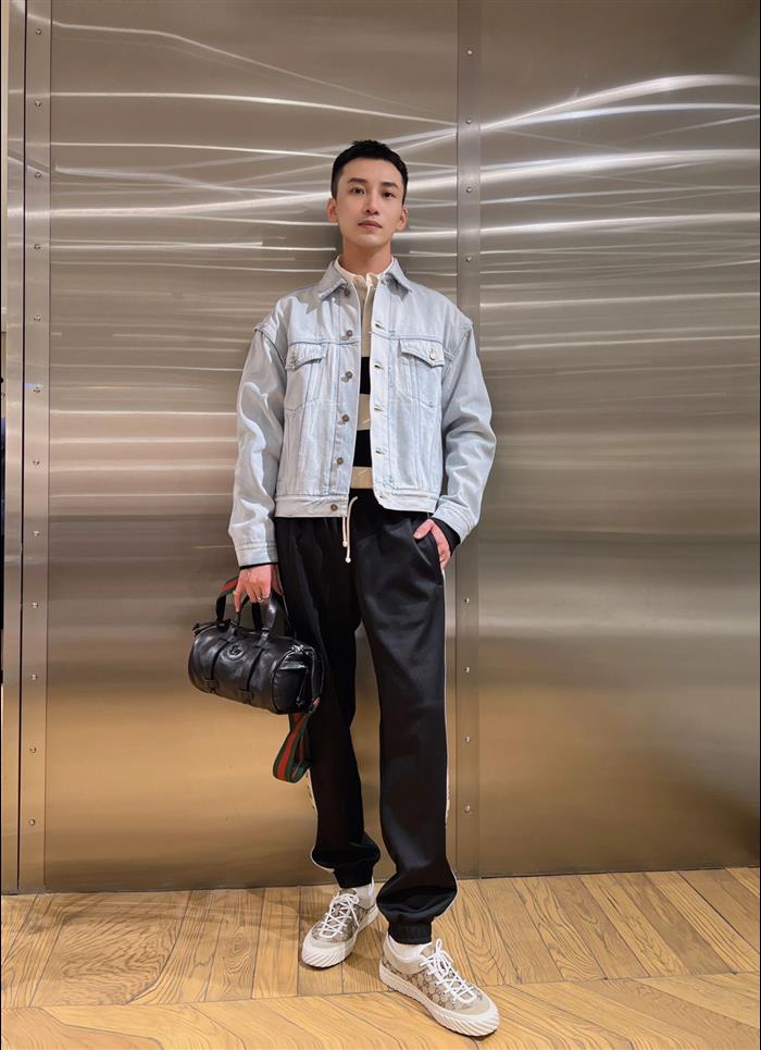 2025210C725701N202152559