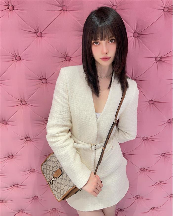 2025210C815211N202223893