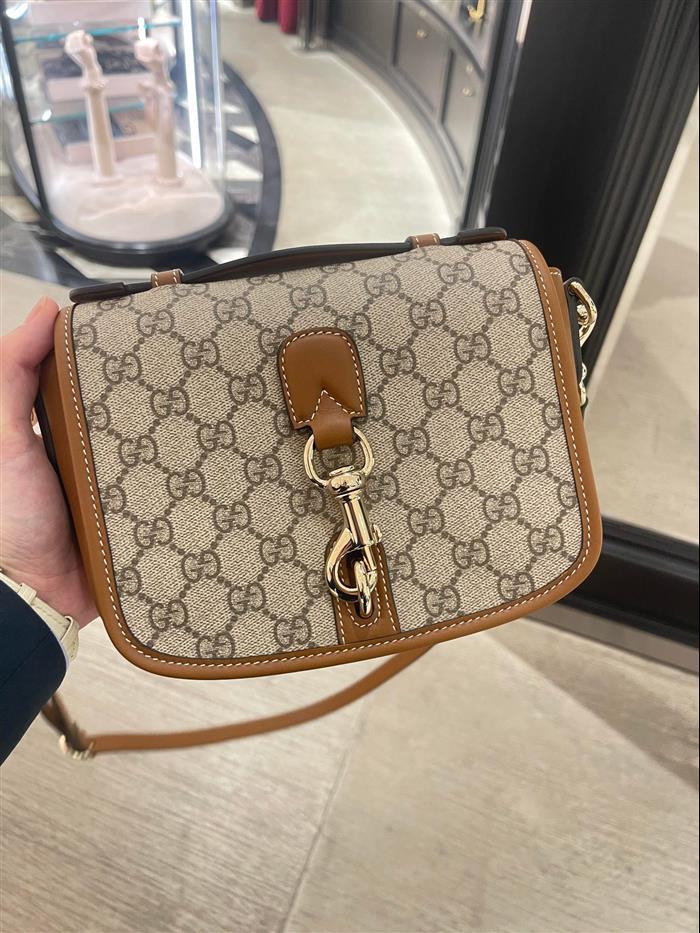 2025210C815211N202223924