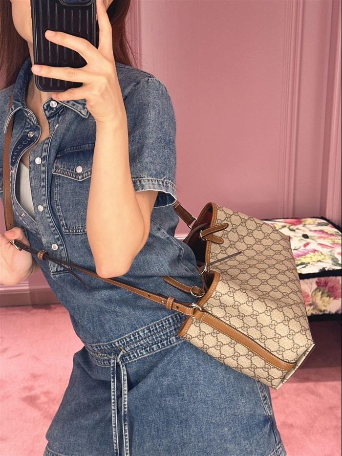 2025210C815214N202225520