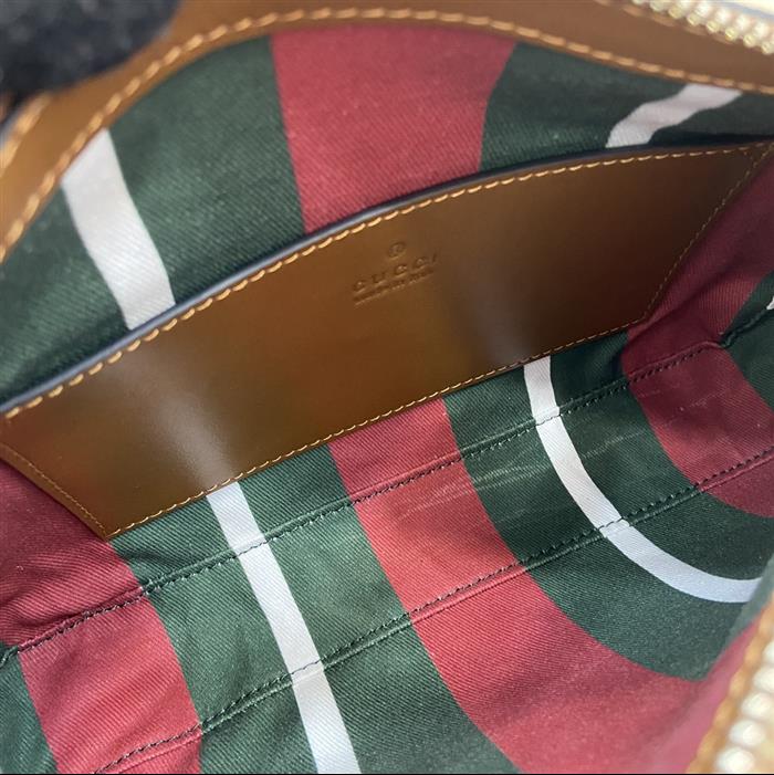 2025210C815218N20222781