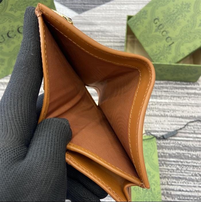 2025210C820692N202230137