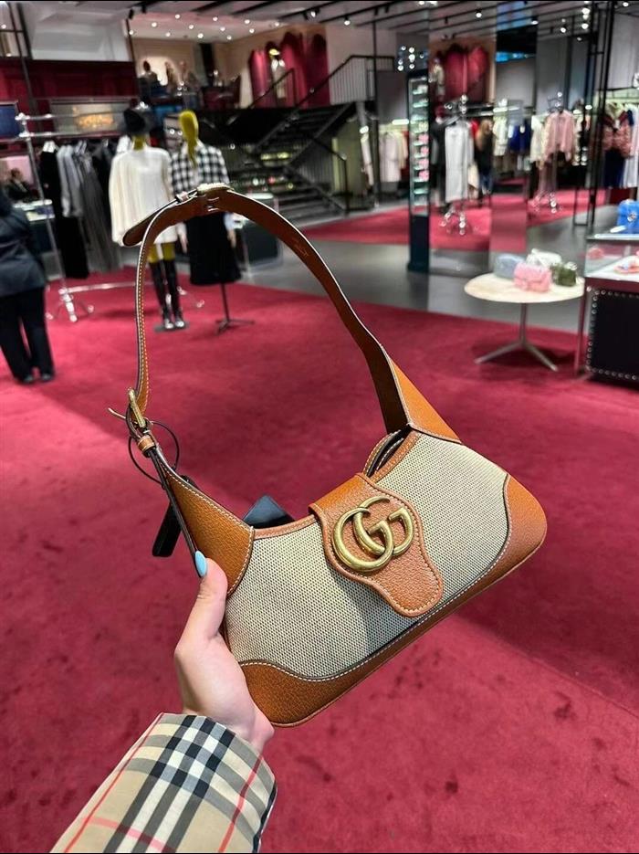 2025210C735106N201248728