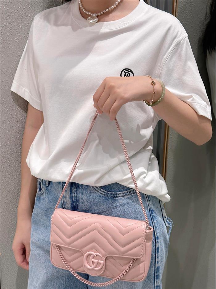 2025210C751526N201815591