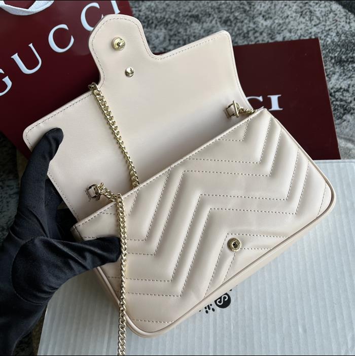 2025210C751526N201815716