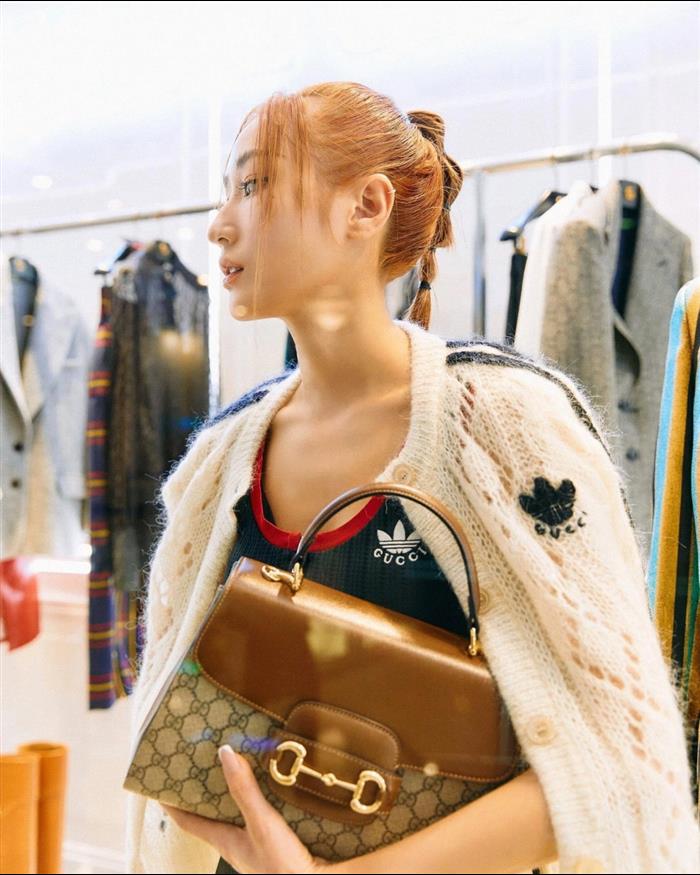 2025210C702049N201954713