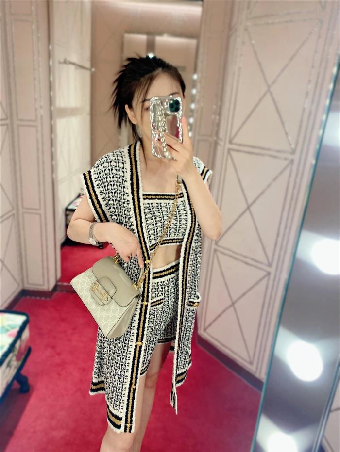 2025210C703848N201956917