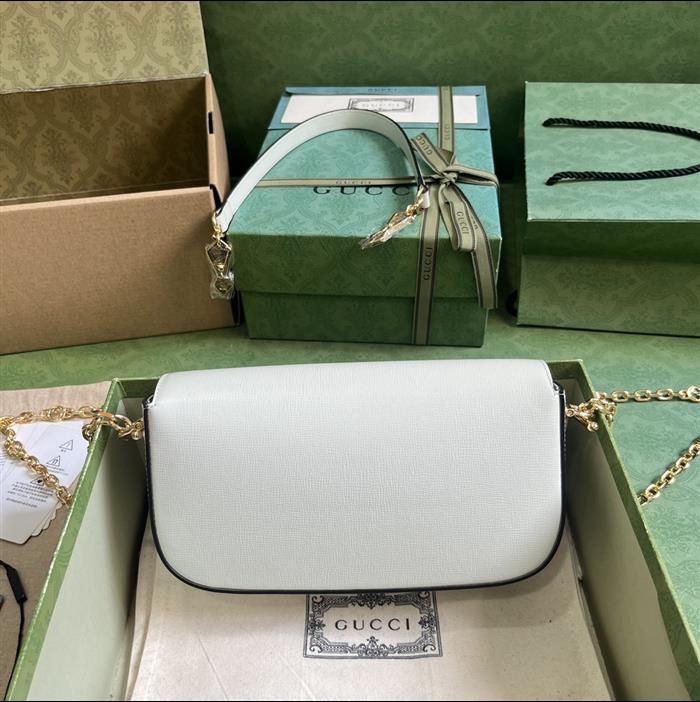 2025210C735178N201959726